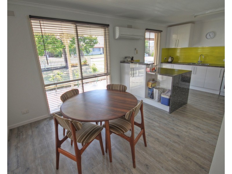 3 Manoora Ave, Paynesville VIC 3880