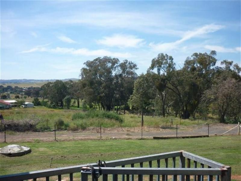 1 Bathurst Street, Lyndhurst NSW 2350