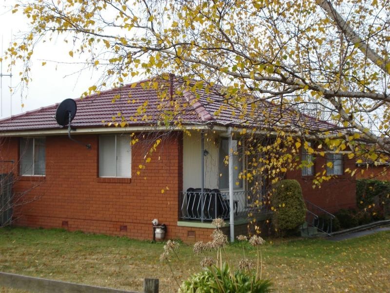 43 Plumb Street, Blayney NSW 2799