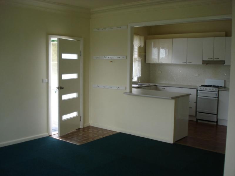 38 Plumb Street, Blayney NSW 2799