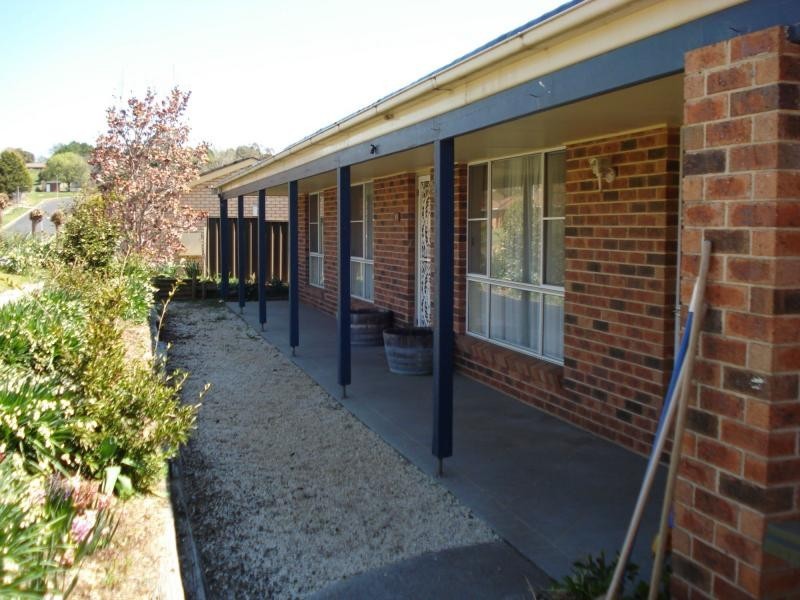 28 Polona Street, Blayney NSW 2799