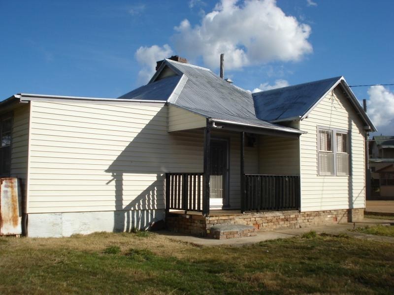 21 Crouch Street North, Neville NSW 2799