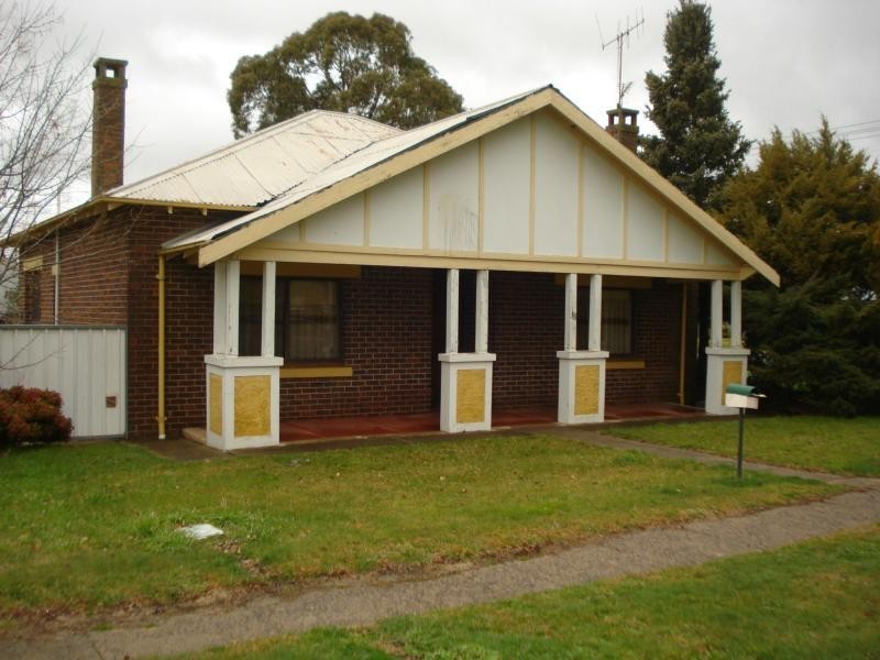 38 Osman Street, Blayney NSW 2799