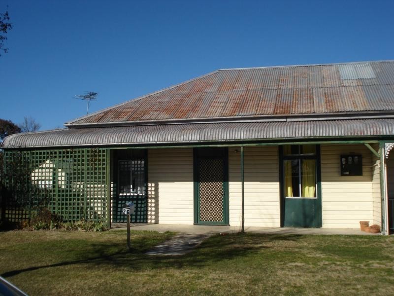 26 Charles Street, Blayney NSW 2799