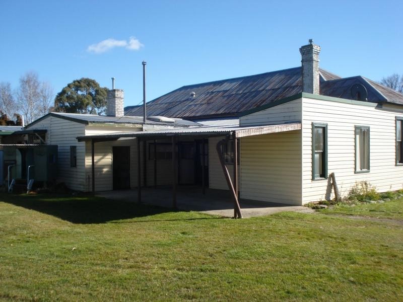 26 Charles Street, Blayney NSW 2799