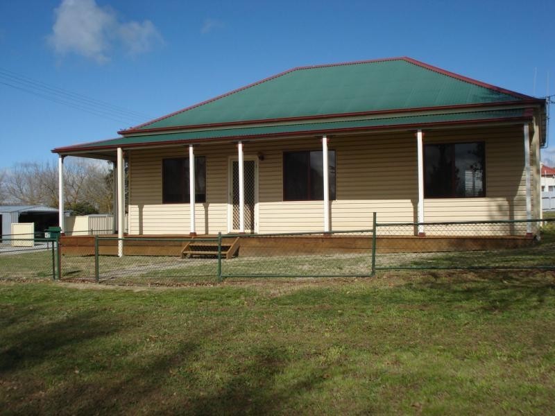 40 Martha Street, Blayney NSW 2799