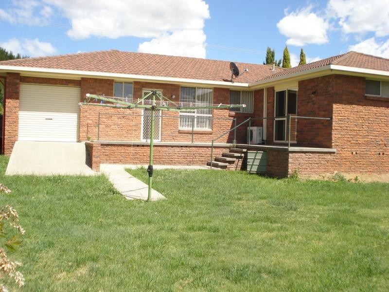 12 Palmer Street, Blayney NSW 2799
