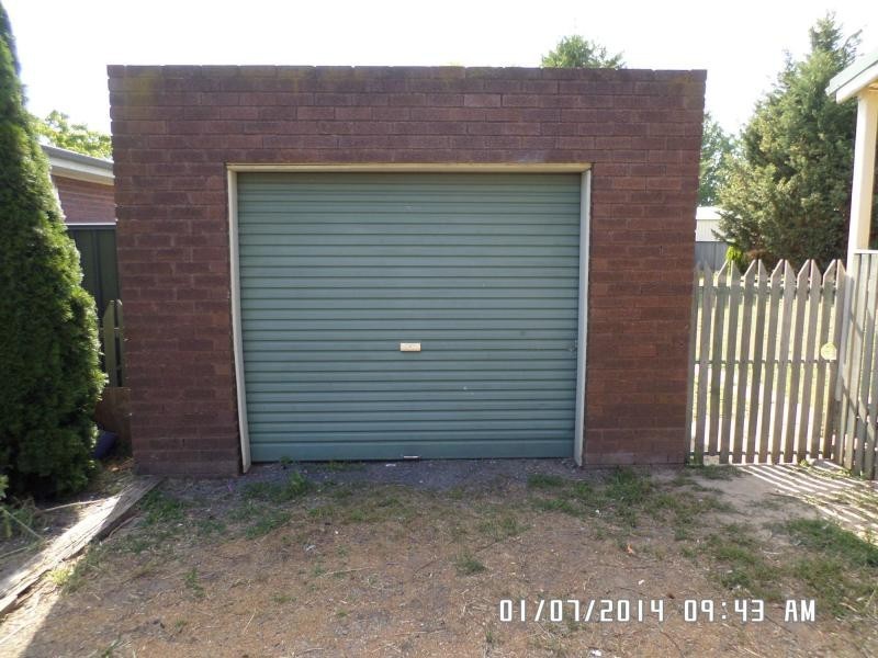 8 Queen Street, Blayney NSW 2799