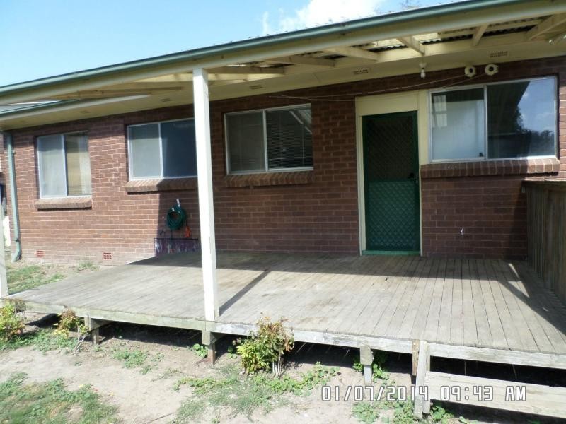8 Queen Street, Blayney NSW 2799