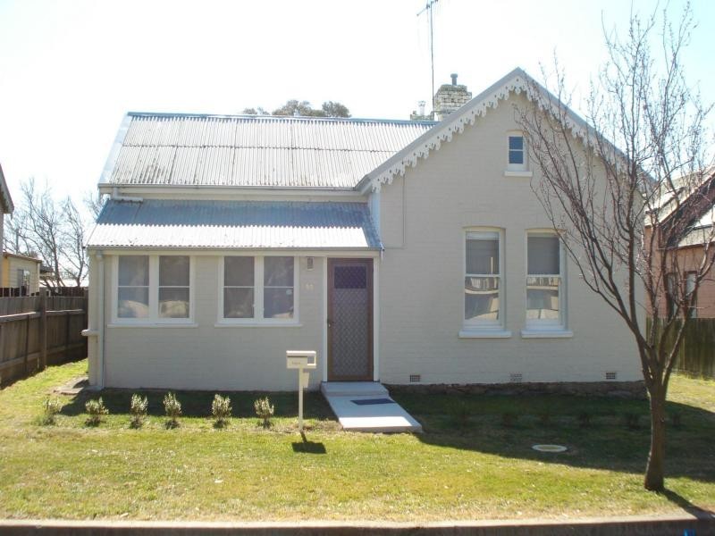 55 Plumb Street, Blayney NSW 2799