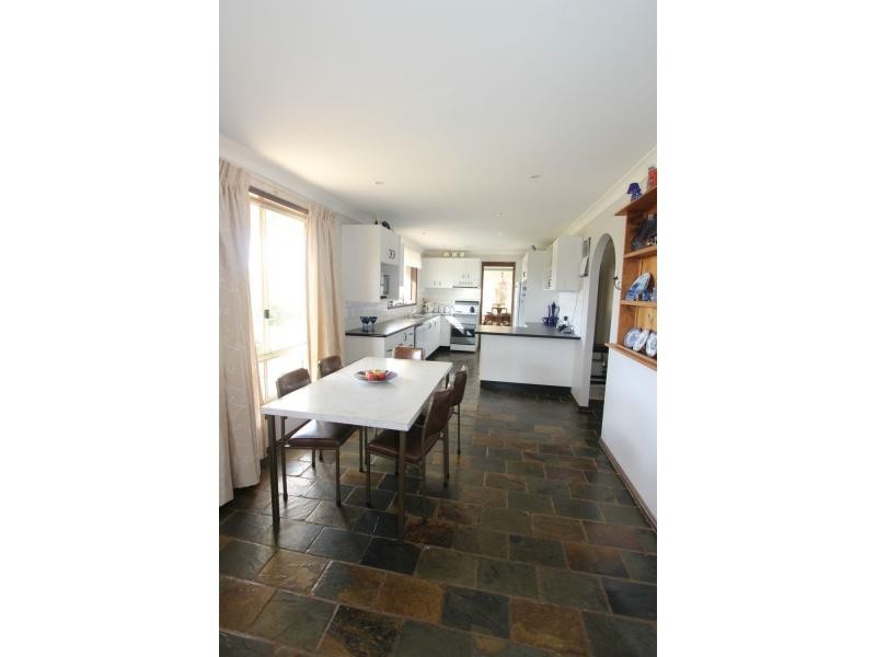 Neville NSW 2799