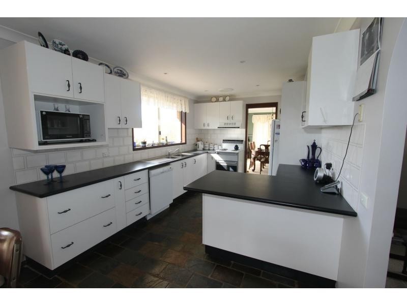 Neville NSW 2799