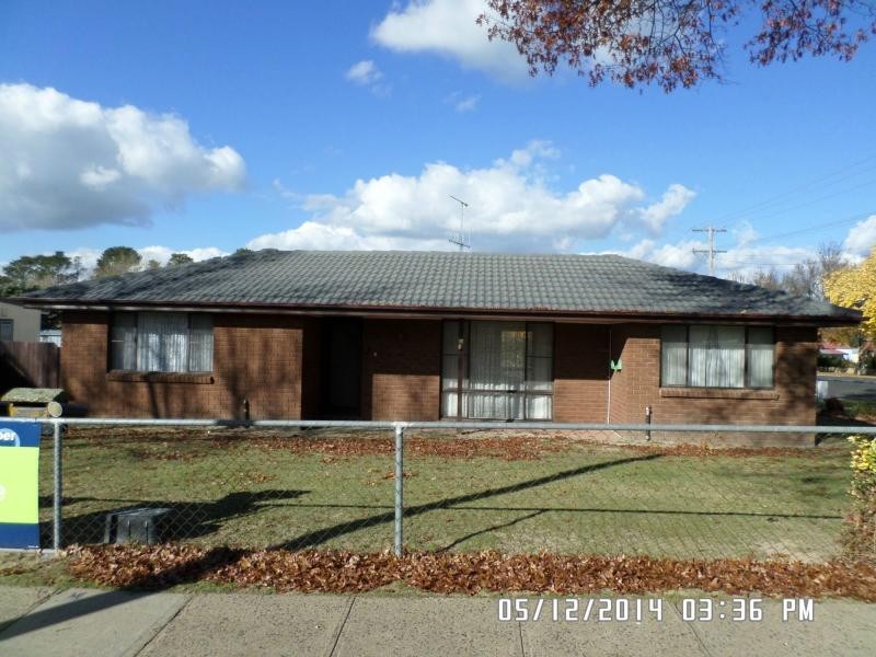 16 Osman Street, Blayney NSW 2799