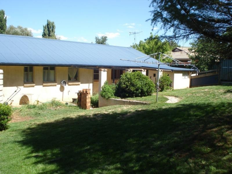 6 Euroka Place, Blayney NSW 2799