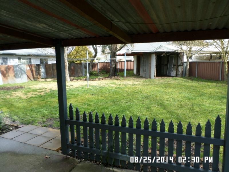 14 Doust Street, Blayney NSW 2799