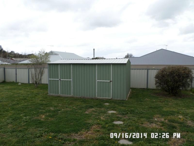 22 Tucker Street, Blayney NSW 2799