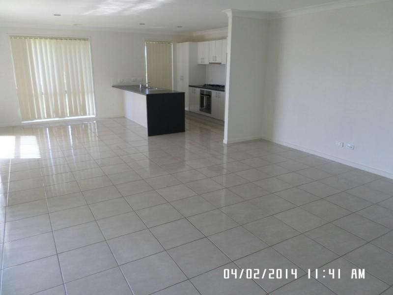 13 Meek Street, Blayney NSW 2799