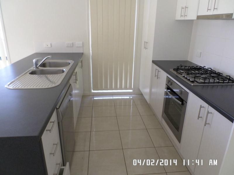 13 Meek Street, Blayney NSW 2799