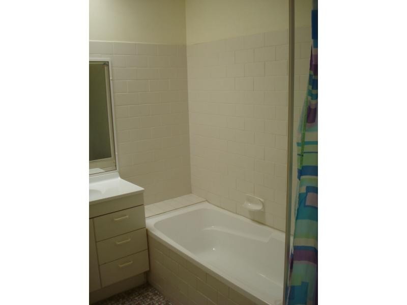 2/15 Lindsay Street, Blayney NSW 2799