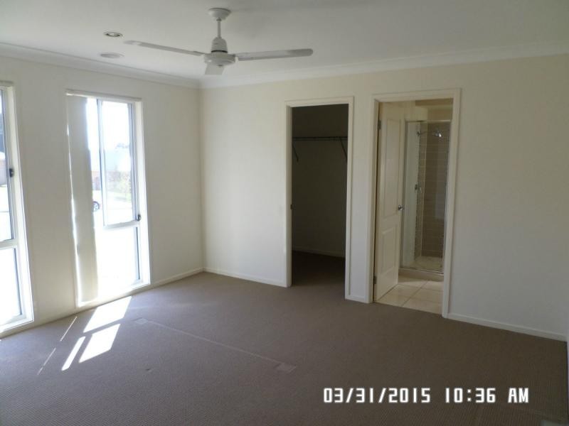 4 Lovejoy Avenue, Blayney NSW 2799