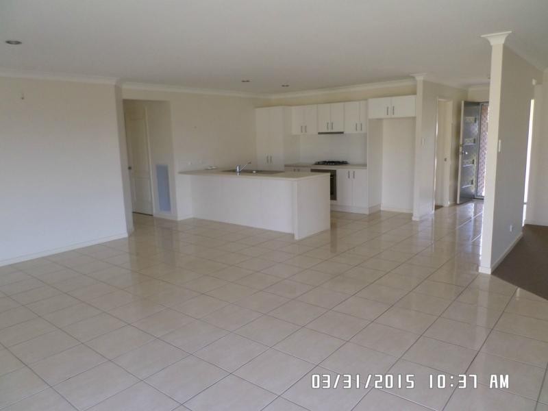 4 Lovejoy Avenue, Blayney NSW 2799