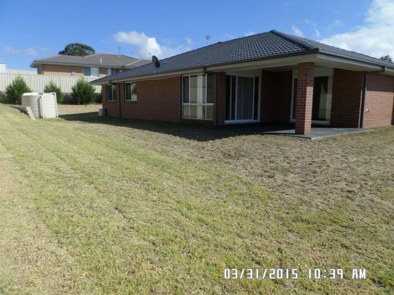 4 Lovejoy Avenue, Blayney NSW 2799