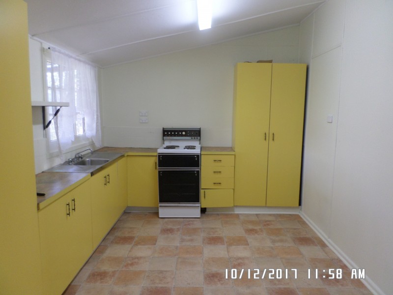 14 Doust Street, Blayney NSW 2799