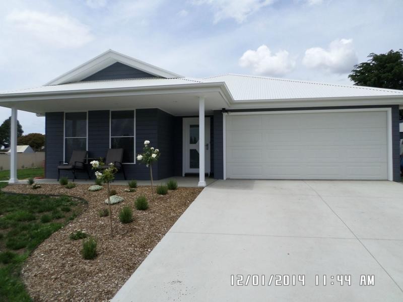 6 Vidler Place, Blayney NSW 2799