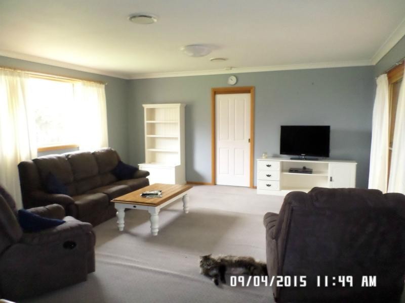 9 Polona Street, Blayney NSW 2799