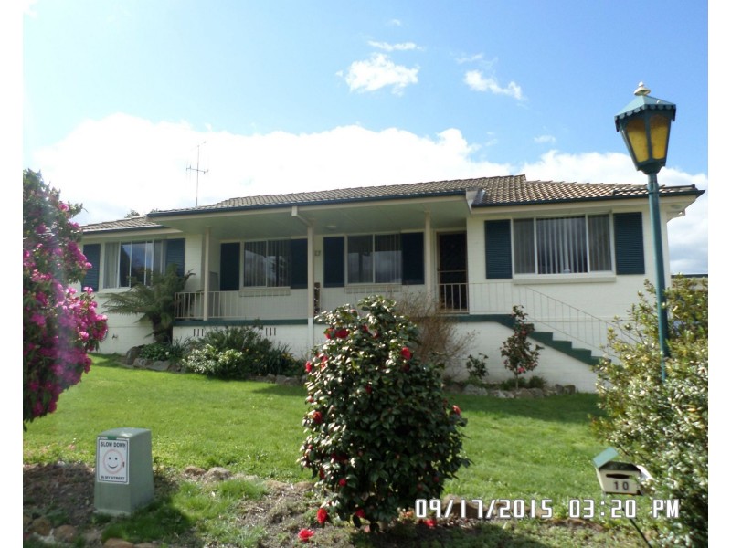 10 Somers Place, Blayney NSW 2799