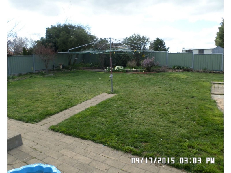 10 Somers Place, Blayney NSW 2799