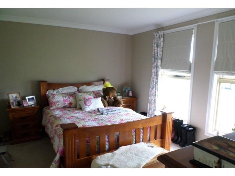 15 Binstead Street, Blayney NSW 2799