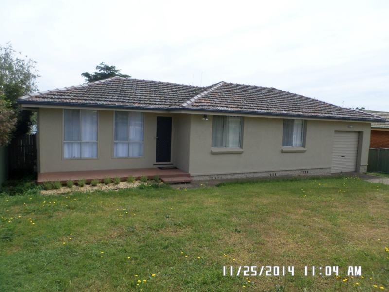 18 Ewin Street, Blayney NSW 2799