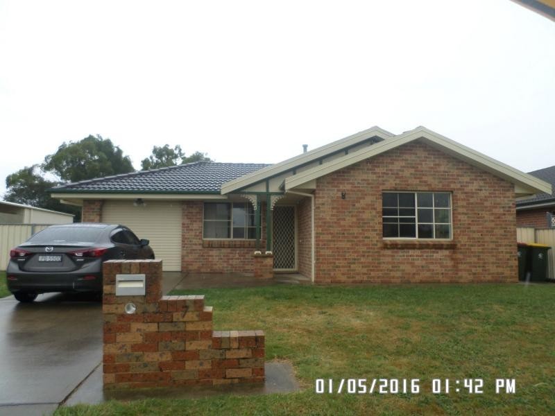 7 Gilchrist Street, Blayney NSW 2799