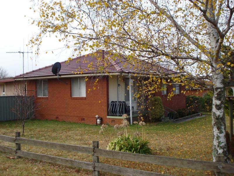43 Plumb Street, Blayney NSW 2799