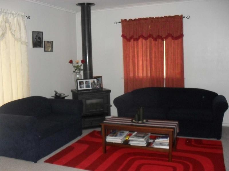 43 Plumb Street, Blayney NSW 2799