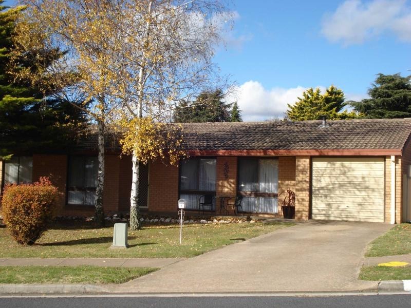 4 Medway Street, Blayney NSW 2799