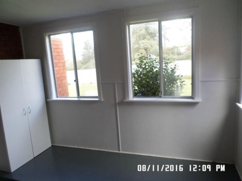 7 Amos Avenue, Blayney NSW 2799
