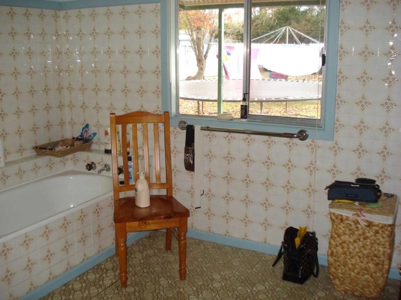 27 Mount Street, Blayney NSW 2799