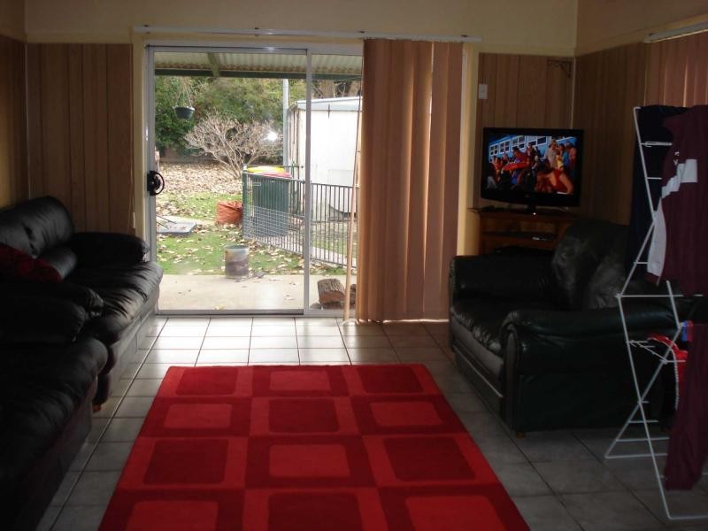 27 Mount Street, Blayney NSW 2799