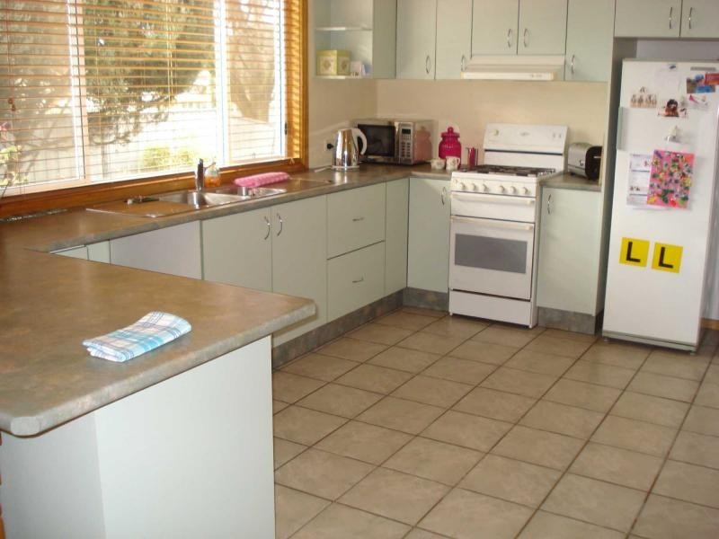 27 Mount Street, Blayney NSW 2799