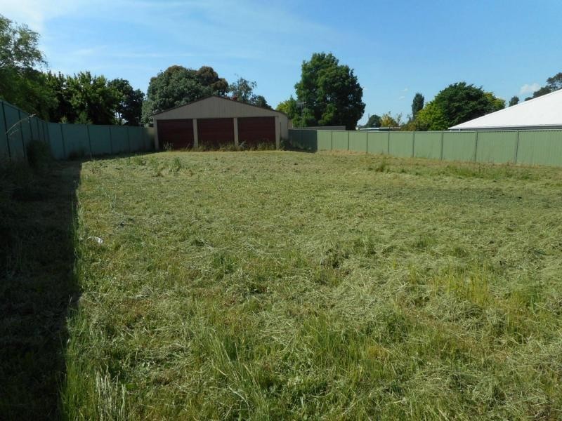 6 Mitchell Street, Blayney NSW 2799