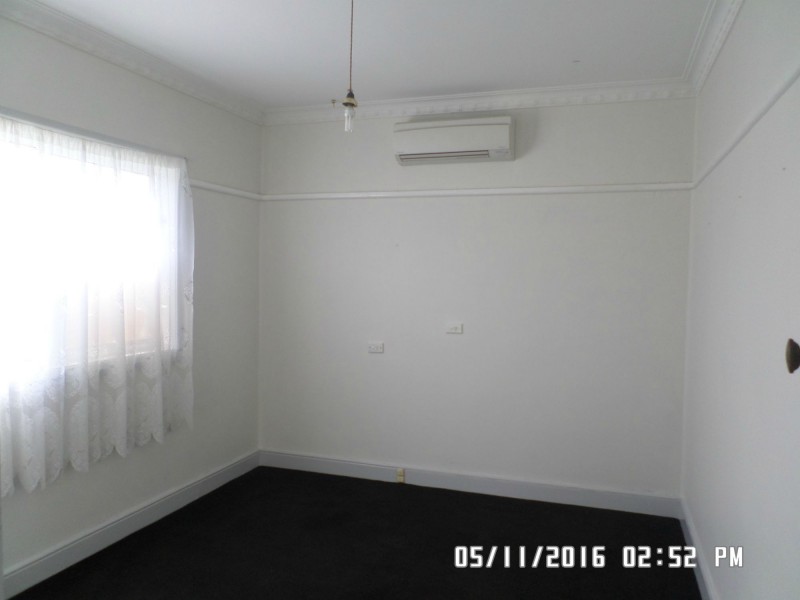 6 Burton Street, Blayney NSW 2799
