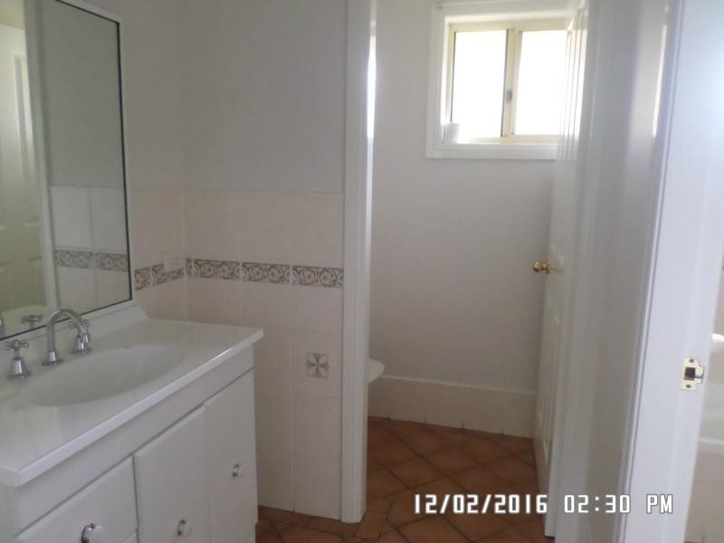 28 Charles Street, Blayney NSW 2799