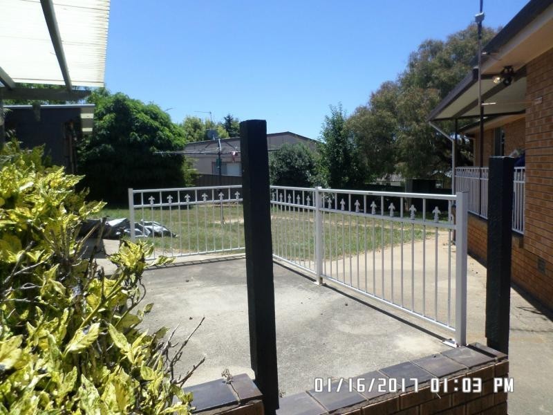 3 Stirling Place, Blayney NSW 2799