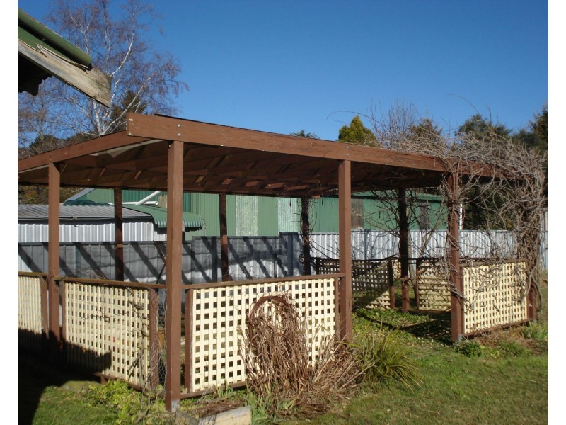 26 Charles Street, Blayney NSW 2799