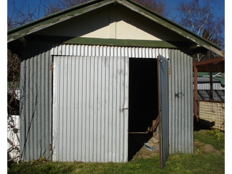 26 Charles Street, Blayney NSW 2799