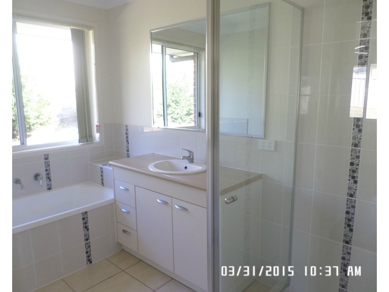 4 Lovejoy Avenue, Blayney NSW 2799