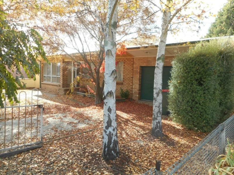 16 Queen Street, Blayney NSW 2799