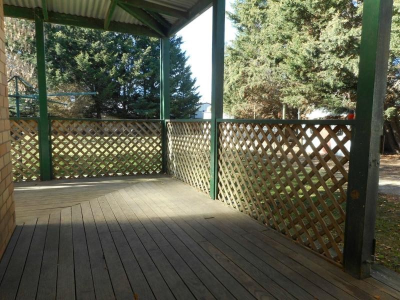 16 Queen Street, Blayney NSW 2799